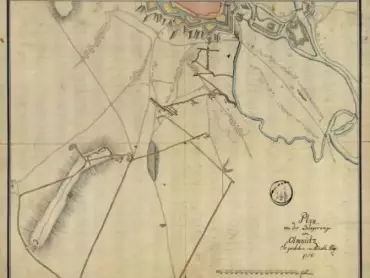 Plán obléhání Olomouce. Tak se stalo v květnu 1758. Can. – kanony, Mors. – hmoždíře. Státní okresní archiv v Olomouci, Archiv města Olomouce, fond M 8-26 Sbírka map a plánů Olomouc, neinventarizováno, sign. II/3. – Na plánu jsou zakresleny část jihozápadní fronty bastionové pevnosti Olomouc s rameny řeky Moravy (bastiony VII až IX, Přední pevnůstka, Salzerovy reduty 2, 3), předměstská zástavba v předpolí pevnosti od osady Salzergut (Nové Sady) po osadu Wagenrüssel (Vozovka), jakož i schéma pruského zákopnického útoku na olomouckou pevnost ve směru na ravelin č. XXIX včetně popisu dělostřelecké výzbroje u jednotlivých postavení. Vpravo dole nad názvem plánu otisk razítka KAIS. KÖNIGL. MINEURS CORPS (Cís. král. minérský sbor), z čehož plyne, že plán vyhotovil neznámý příslušník minérského sboru dislokovaného v Olomouci. Státní okresní archiv v Olomouci, Archiv města Olomouce, fond M 8-26 Sbírka map a plánů Olomouc, neinventarizováno, sign. II/3. http://digi.archives.cz/da/permalink?xid=45C7A63583A94859A7672369F439E00A&scan=1